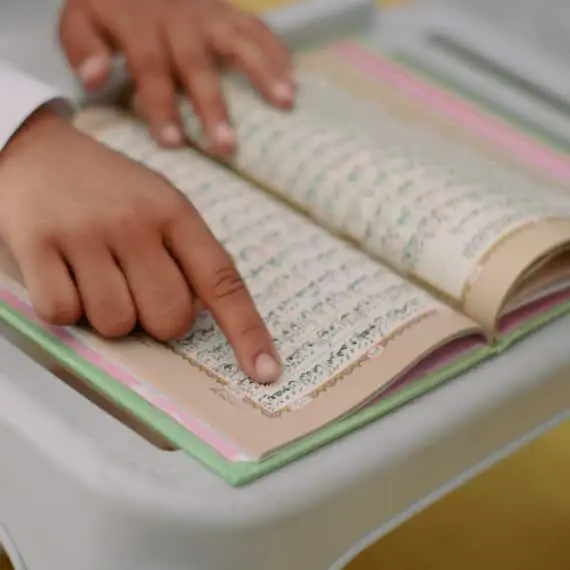 Research School Burewala Kids in Hifz-Ul-Quran Class